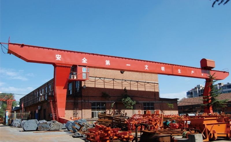 L型門式起重機(jī)